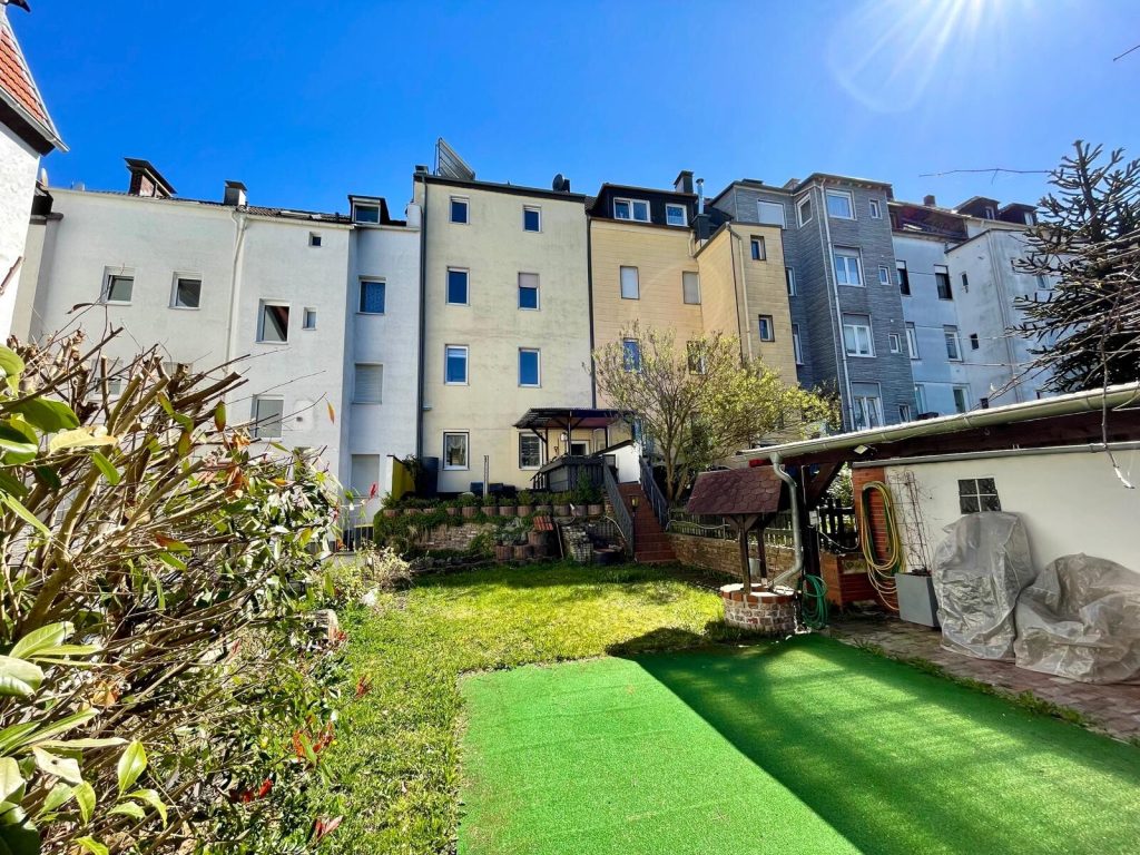 Immobilienangebot - Iserlohn - Alle - Großzügiges Stadthaus als EFH oder Mehrfamilienhaus, Selbstnutzung oder Kapitalanlage, mit Garten