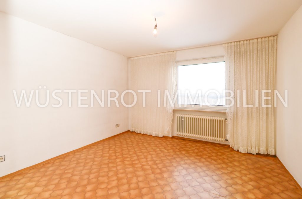 Immobilienangebot - Schönwald - Alle - Bungalow mit tollem Panoramablick - Gestalten Sie Ihre eigene Familienoase