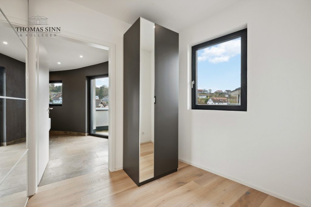 Immobilienangebot - Oedheim - Alle - EXKLUSIVES 3-ZIMMER-PENTHOUSE MIT KOCHERBLICK UND GROßER DACHTERRASSE