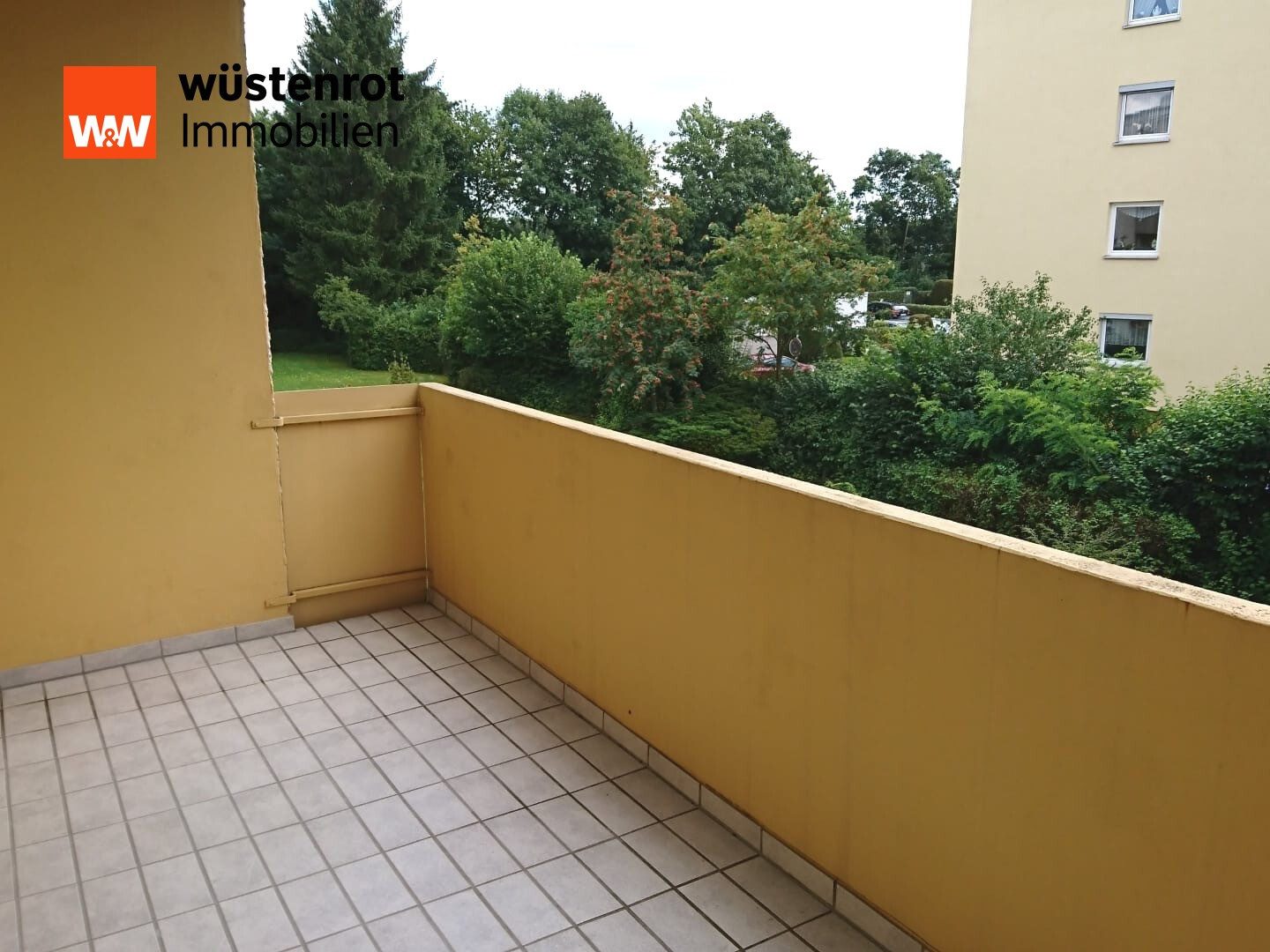 Immobilienangebot - Braunschweig-Hondelage - Alle - Schöne helle 3-Zi.-Wohnung: Balkon, großer Keller, PKW-Stellplatz, Luftwärmepumpe, gepfl. Anlage!