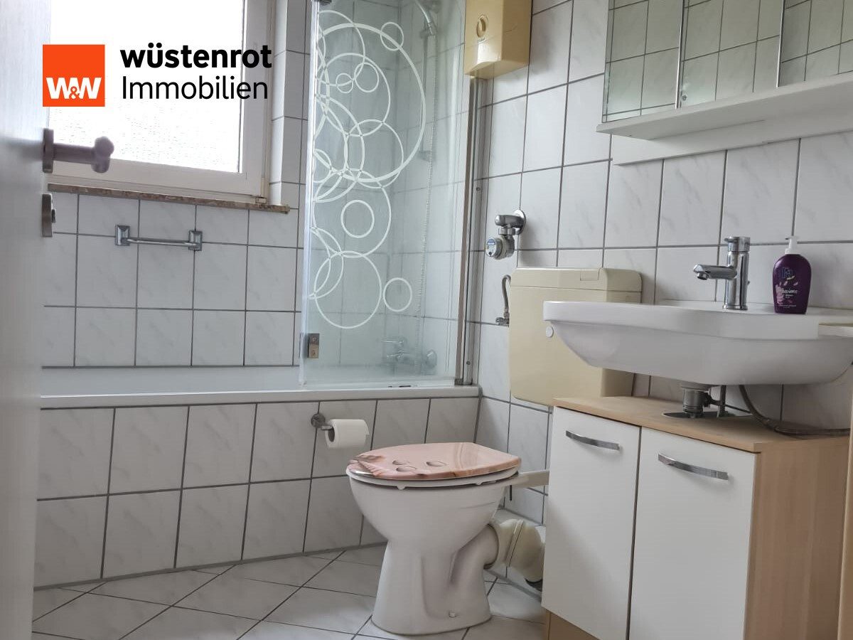 Immobilienangebot - Braunschweig-Hondelage - Alle - Schöne helle 3-Zi.-Wohnung: Balkon, großer Keller, PKW-Stellplatz, Luftwärmepumpe, gepfl. Anlage!
