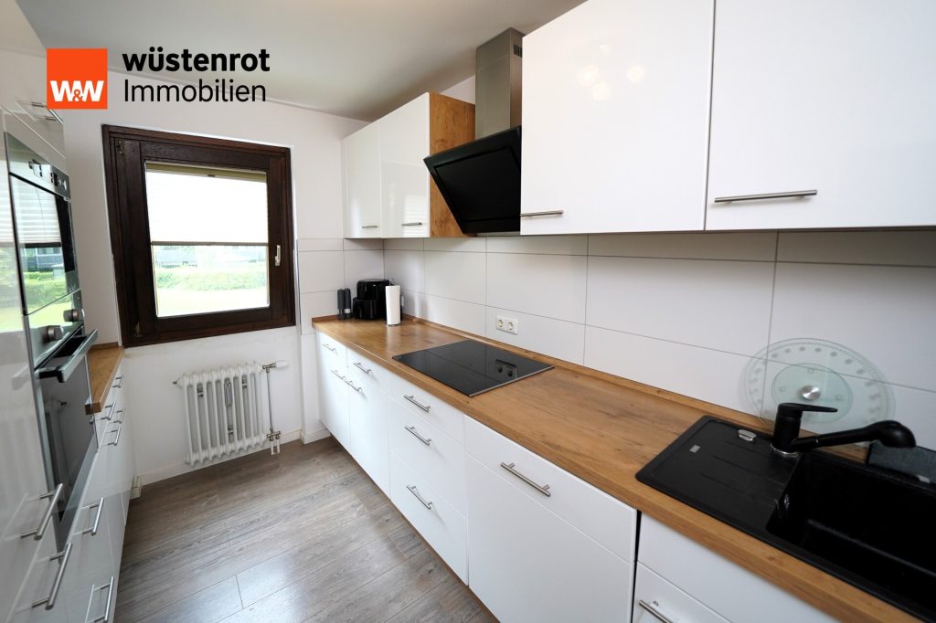 Immobilienangebot - München - Alle - Provisionsfrei - Schöne 2,5-Zimmer-Wohnung in ruhiger, aber dennoch zentraler Lage von Trudering