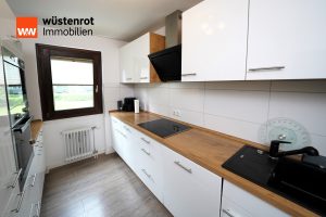Immobilienangebot - München - Alle - Provisionsfrei - Schöne 2,5-Zimmer-Wohnung in ruhiger, aber dennoch zentraler Lage von Trudering