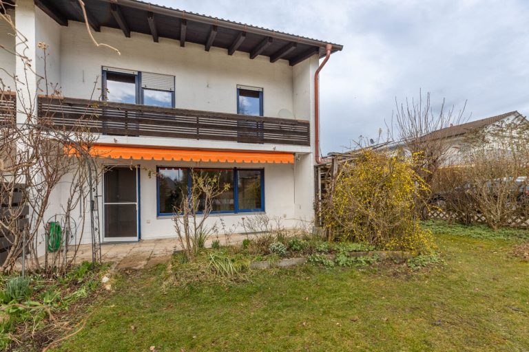 Immobilienangebot - Landsberg am Lech - Alle - Charmantes Reiheneckhaus mit Modernisierungspotenzial in begehrter Wohnlage!