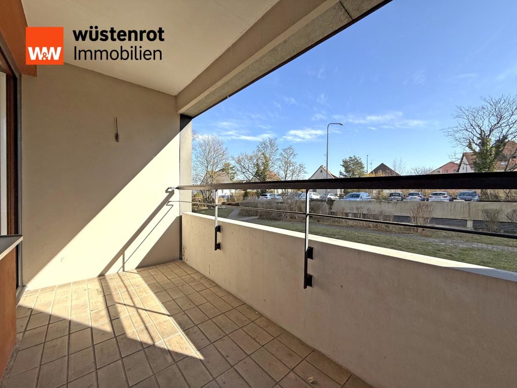 Immobilienangebot - Leonberg - Alle - Helle & großzügige 3,5-Zi.-Wohnung mit Balkon und EBK – ideal für Familien und Paare!