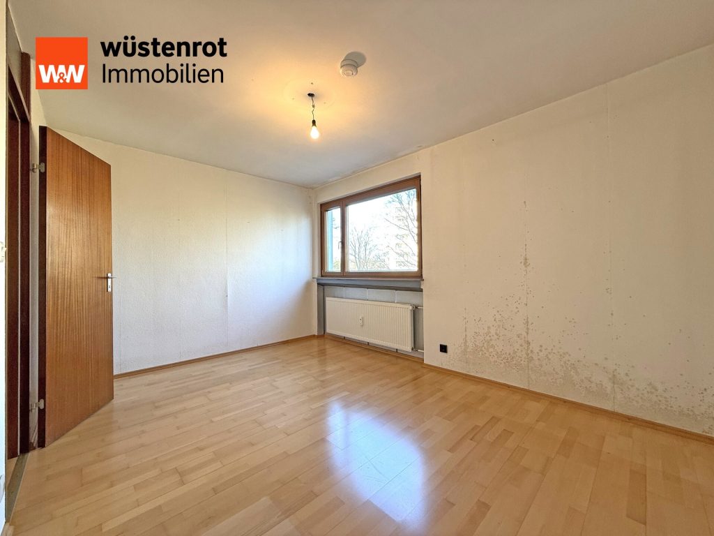 Immobilienangebot - Leonberg - Alle - Helle & großzügige 3,5-Zi.-Wohnung mit Balkon und EBK – ideal für Familien und Paare!