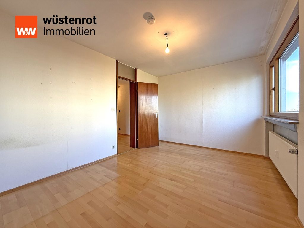 Immobilienangebot - Leonberg - Alle - Helle & großzügige 3,5-Zi.-Wohnung mit Balkon und EBK – ideal für Familien und Paare!