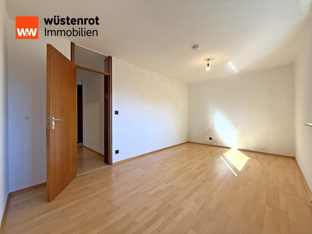 Immobilienangebot - Leonberg - Alle - Helle & großzügige 3,5-Zi.-Wohnung mit Balkon und EBK – ideal für Familien und Paare!