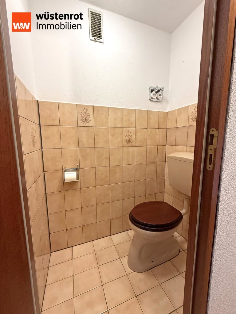 Immobilienangebot - Leonberg - Alle - Helle & großzügige 3,5-Zi.-Wohnung mit Balkon und EBK – ideal für Familien und Paare!