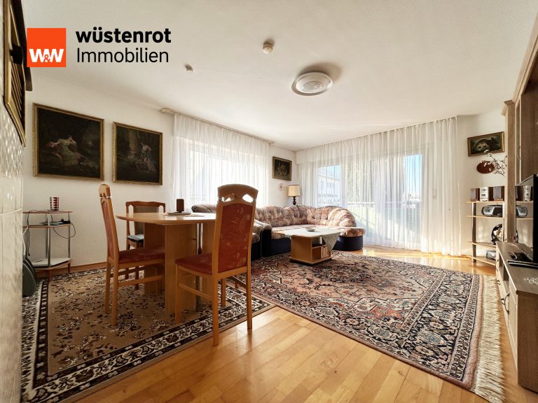 Immobilienangebot - Ludwigsburg-Eglosheim - Alle - In der Stadt und doch nah am Favoritenpark.
Gemütliche 3 Zimmer auf 68 m² plus Balkon.
TOP-Preis.