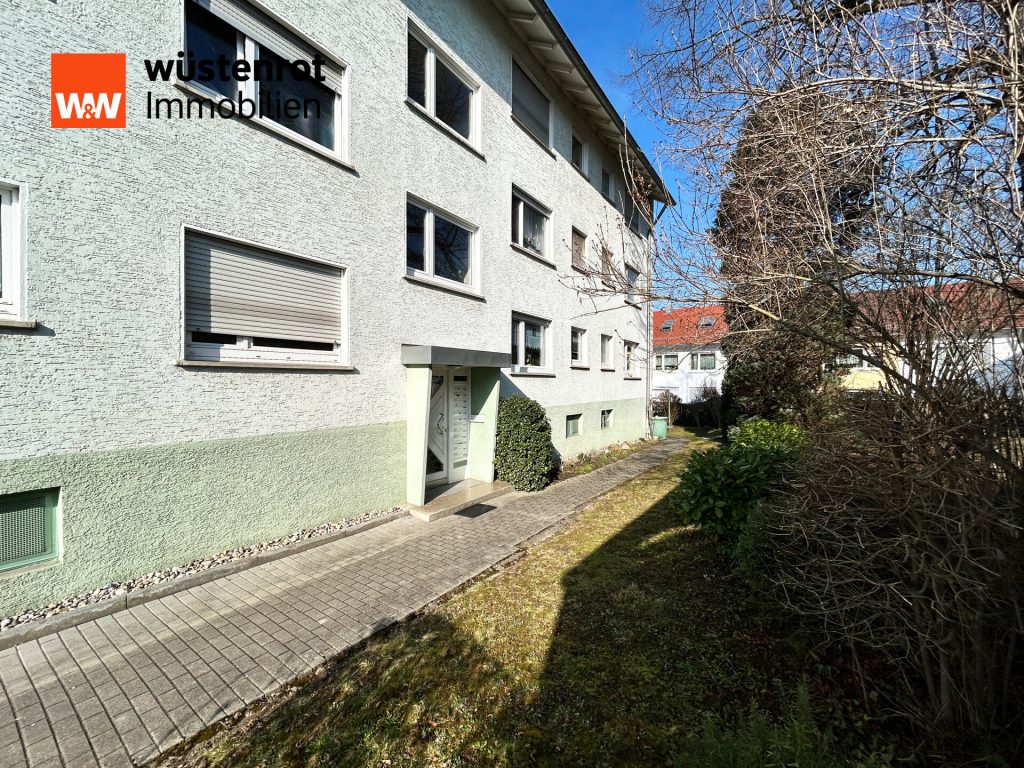 Immobilienangebot - Ludwigsburg-Eglosheim - Alle - Sorry...leider reserviert. Mitten in der Stadt - nah am Favoritenpark. 3 Zimmer. 68 m². TOP-Preis.