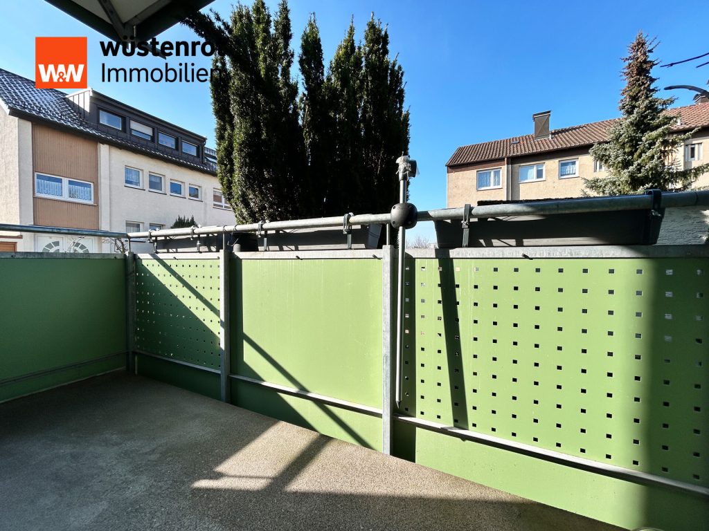 Immobilienangebot - Ludwigsburg-Eglosheim - Alle - Sorry...leider reserviert. Mitten in der Stadt - nah am Favoritenpark. 3 Zimmer. 68 m². TOP-Preis.
