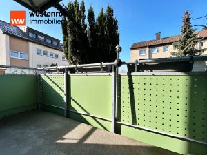 Immobilienangebot - Ludwigsburg-Eglosheim - Alle - Sorry...leider reserviert. Mitten in der Stadt - nah am Favoritenpark. 3 Zimmer. 68 m². TOP-Preis.