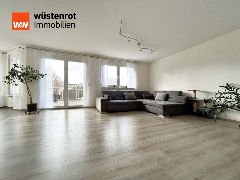 Immobilienangebot - Denkingen - Alle - Tür auf. Herz rein. Zuhause sein. Moderne
5 helle Zimmer auf 131 m². Wunderschöne
Gartenoase.
