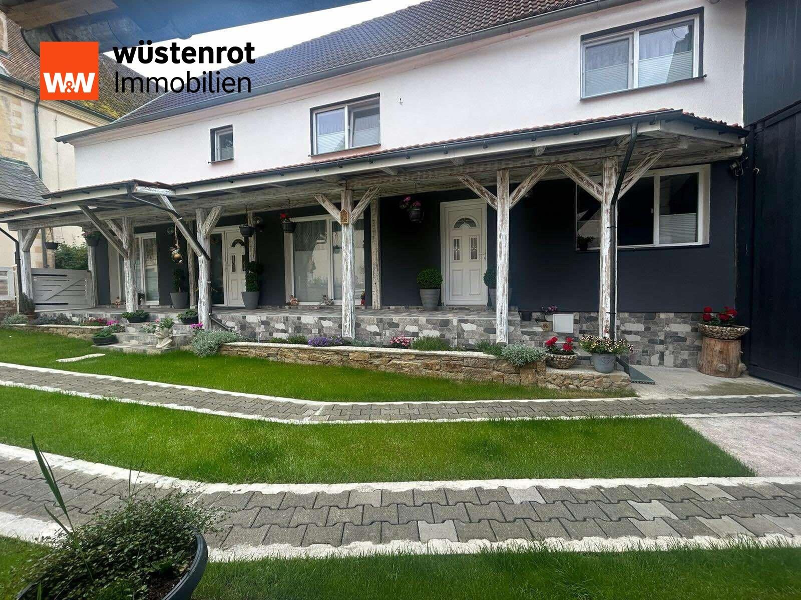 Immobilienangebot - Höchheim / Rothausen - Alle - Altes Bauernhaus im neuen Glanz mit großer Scheune und ganz viel Platz! Ruhe genießen und wohlfühlen