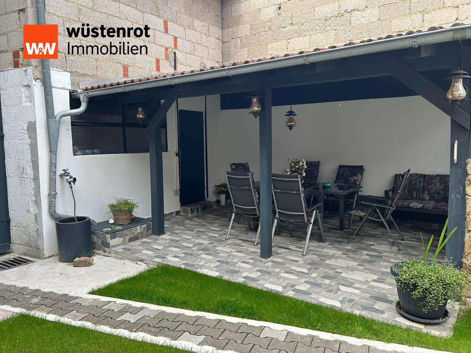 Immobilienangebot - Höchheim / Rothausen - Alle - Altes Bauernhaus im neuen Glanz mit großer Scheune und ganz viel Platz! Ruhe genießen und wohlfühlen