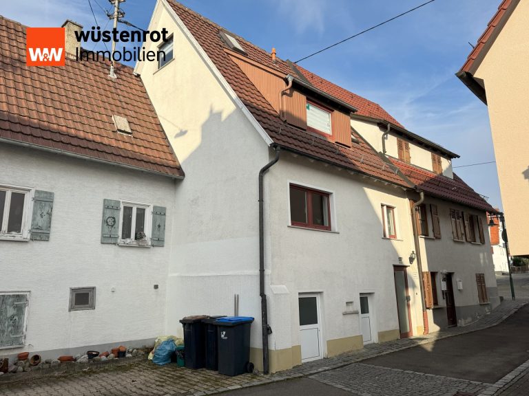 Immobilienangebot - Eningen unter Achalm - Alle - Hier können Sie in Ruhe und doch Zentral Wohnen. Perfekt auch für Kapitalanleger!