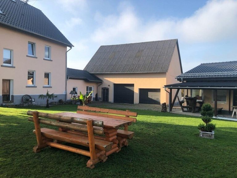 Immobilienangebot - Arnshöfen - Alle - Einfamilienhaus mit Nebengebäude und separatem Ferienhaus!!!