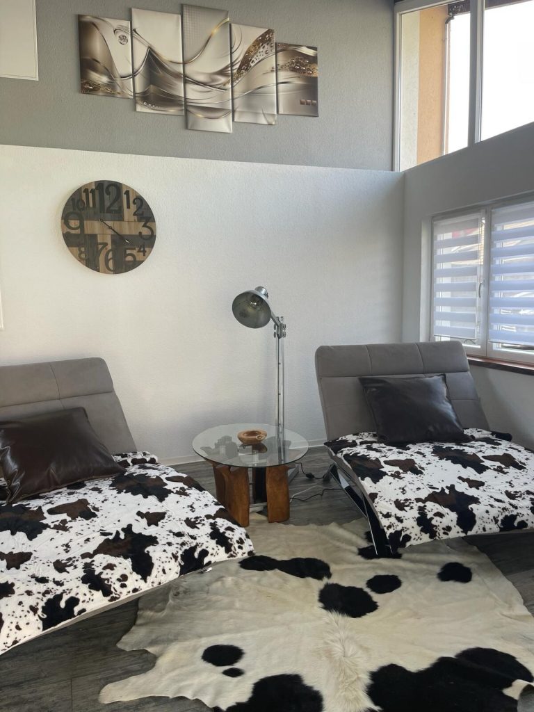 Immobilienangebot - Arnshöfen - Alle - Einfamilienhaus mit Nebengebäude und separatem Ferienhaus!!!