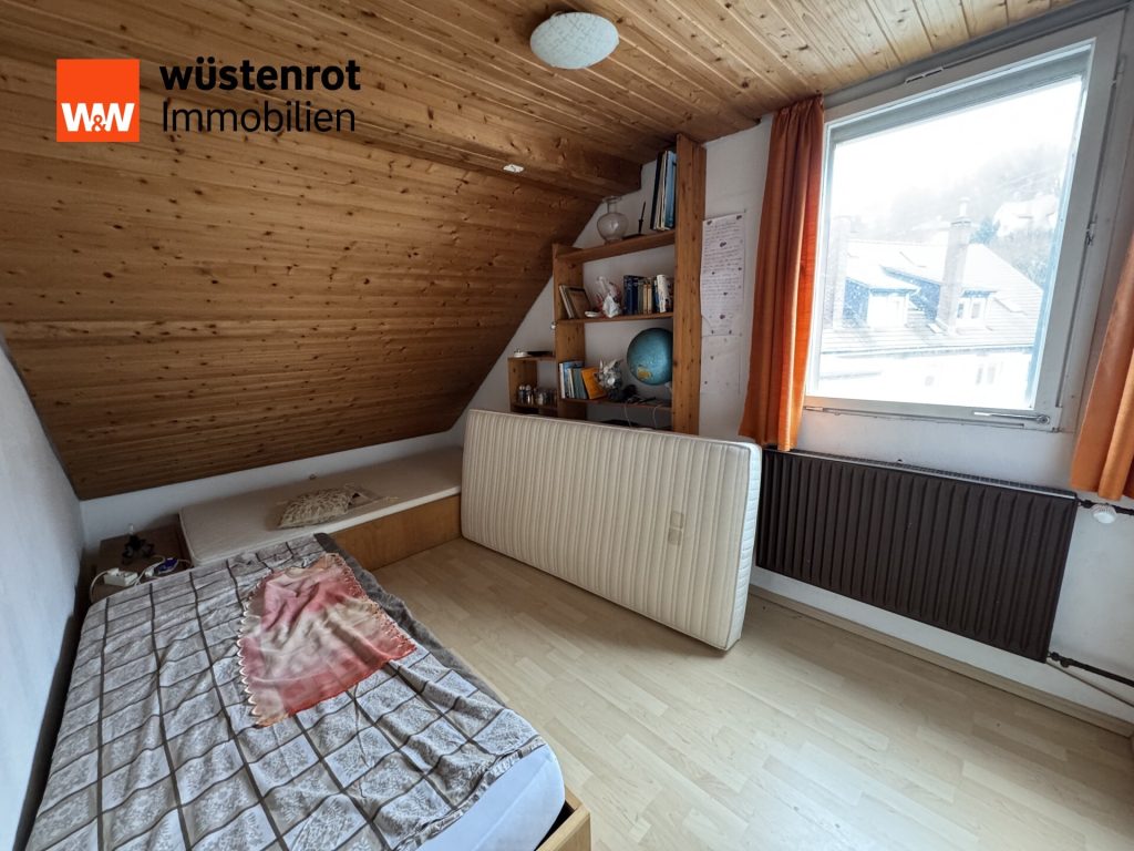 Immobilienangebot - Weingarten - Alle - Charmantes Zweifamilienhaus mit Potenzial – direkt an der Scherzach in Weingarten