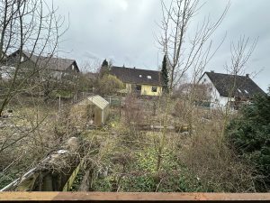 Immobilienangebot - Oberderdingen - Alle - Großes Haus mit viel Garten -- Möglich auch Mehrgenerationen wohnen!