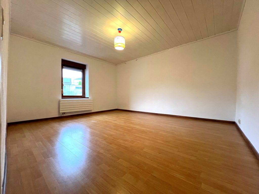Immobilienangebot - Bitburg - Alle - Freistehendes Einfamilienhaus auf tollem Grundstück in Innenstadtlage von Bitburg!