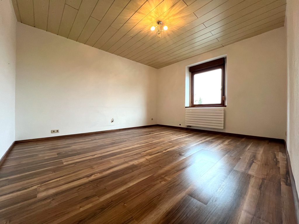 Immobilienangebot - Bitburg - Alle - Freistehendes Einfamilienhaus auf tollem Grundstück in Innenstadtlage von Bitburg!