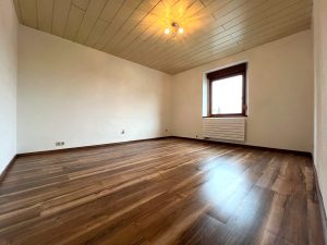 Immobilienangebot - Bitburg - Alle - Freistehendes Einfamilienhaus auf tollem Grundstück in Innenstadtlage von Bitburg!