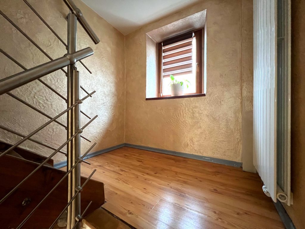 Immobilienangebot - Bitburg - Alle - Freistehendes Einfamilienhaus auf tollem Grundstück in Innenstadtlage von Bitburg!
