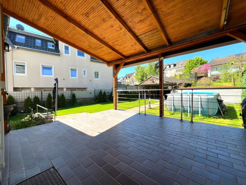Immobilienangebot - Bitburg - Alle - Freistehendes Einfamilienhaus auf tollem Grundstück in Innenstadtlage von Bitburg!