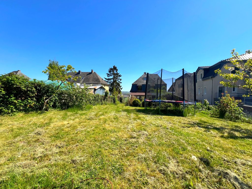 Immobilienangebot - Bitburg - Alle - Freistehendes Einfamilienhaus auf tollem Grundstück in Innenstadtlage von Bitburg!