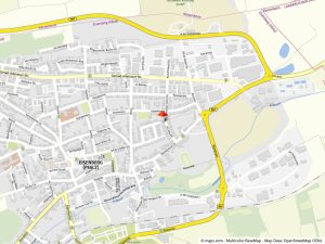 Immobilienangebot - Eisenberg - Alle - +++EISENBERG: 4 ZIMMER DACHGESCHOSSWOHNUNG MIT BALKON UND GARTENANTEIL+++
