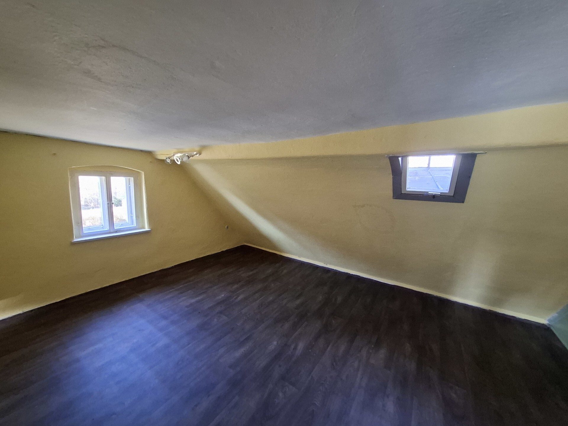 Immobilienangebot - Berthelsdorf - Alle - Bauernhaus zum Modernisieren in sehr schöner Lage von Berthelsdorf
