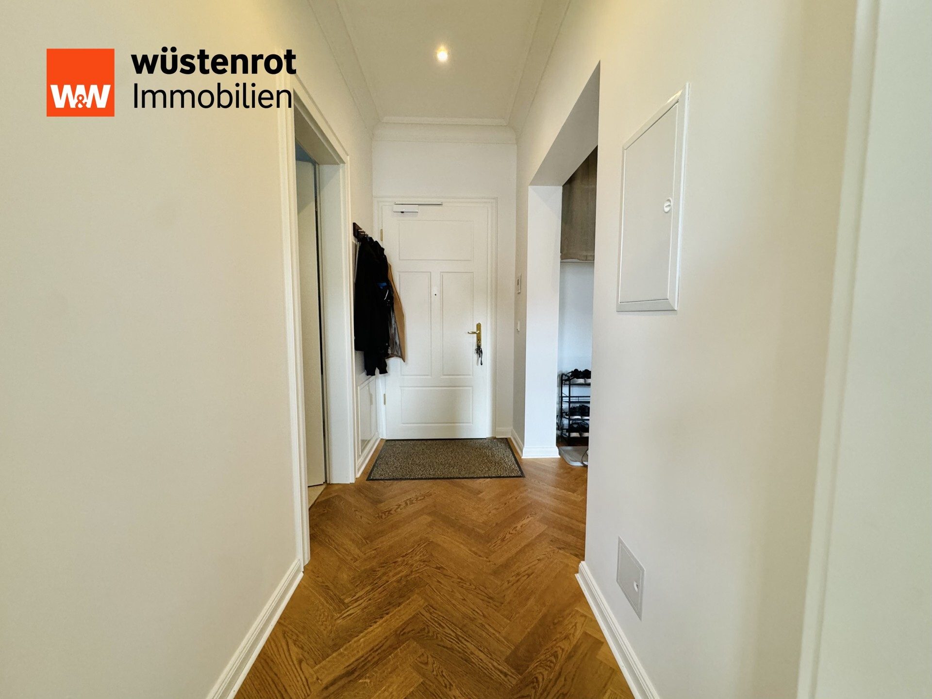 Immobilienangebot - Leipzig / Leipzig Südvorstadt - Alle - Prädikat Denkmaltraum - Hochwertige 2-Raum Wohnung mit Balkon & Aufzug in Leipziger Bestlage