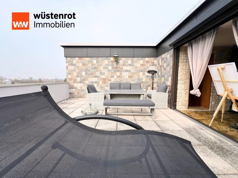 Immobilienangebot - Mühlheim / Dietesheim - Alle - Penthouse mit 5 Zimmern, Wintergarten, zwei großen Dachterrassen und Garage in ruhiger Feldrandlage