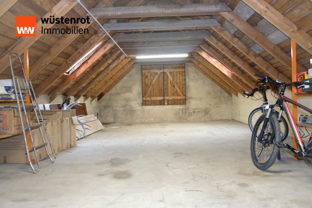 Immobilienangebot - Gersdorf - Alle - Wunderschönes Einfamilienhaus mit Wintergarten, großem Grundstück & vielseitigem Nebengebäude