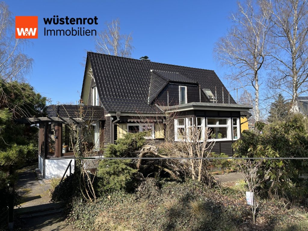 Immobilienangebot - Gersdorf - Alle - Wunderschönes Einfamilienhaus mit Wintergarten, großem Grundstück & vielseitigem Nebengebäude