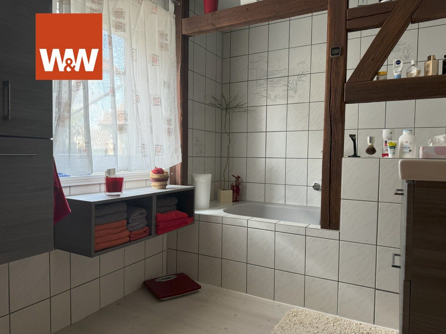 Immobilienangebot - Geislingen an der Steige / Waldhausen - Alle - Einzugsbereit - Saniertes EFH mit Scheune und Garage