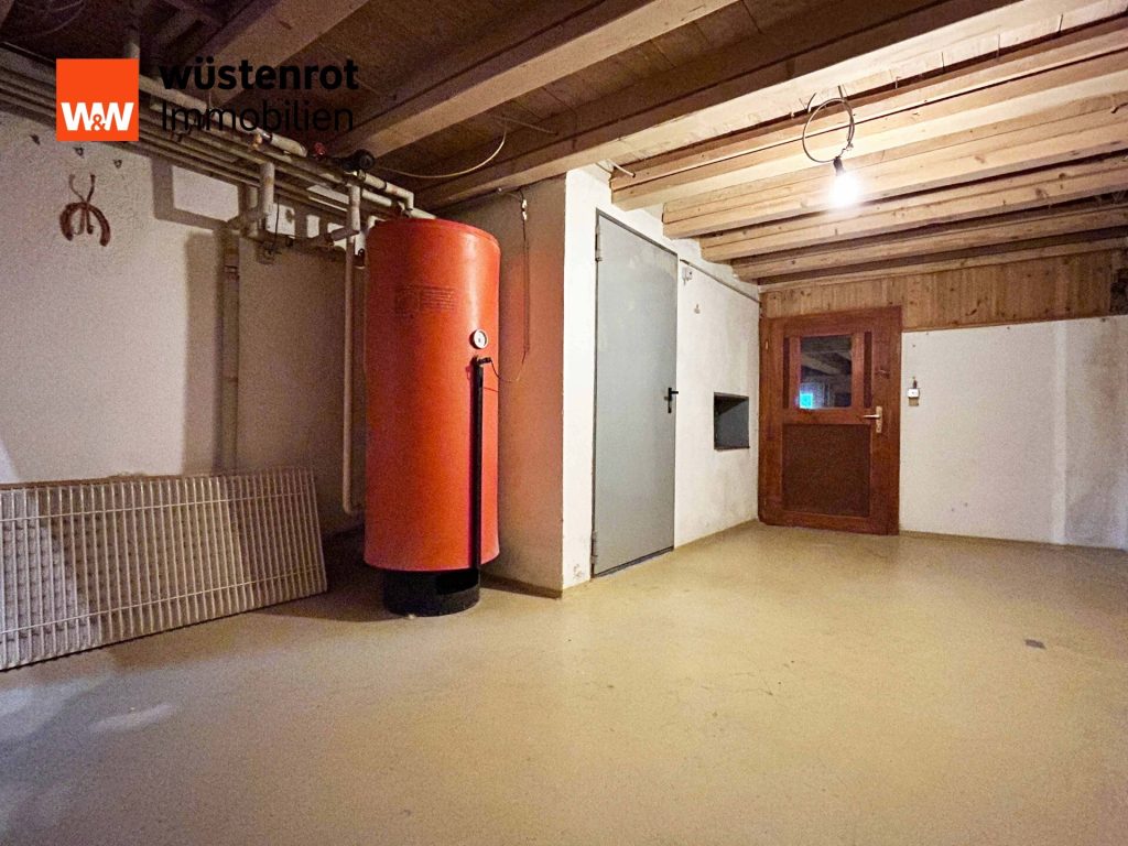 Immobilienangebot - Feldberg-Altglashütten - Alle - Schwarzwaldpoesie am Feldberg. Zuhause zwischen Himmel und Seen. 10 Zimmer.
Mit Gästehaus im Garten.