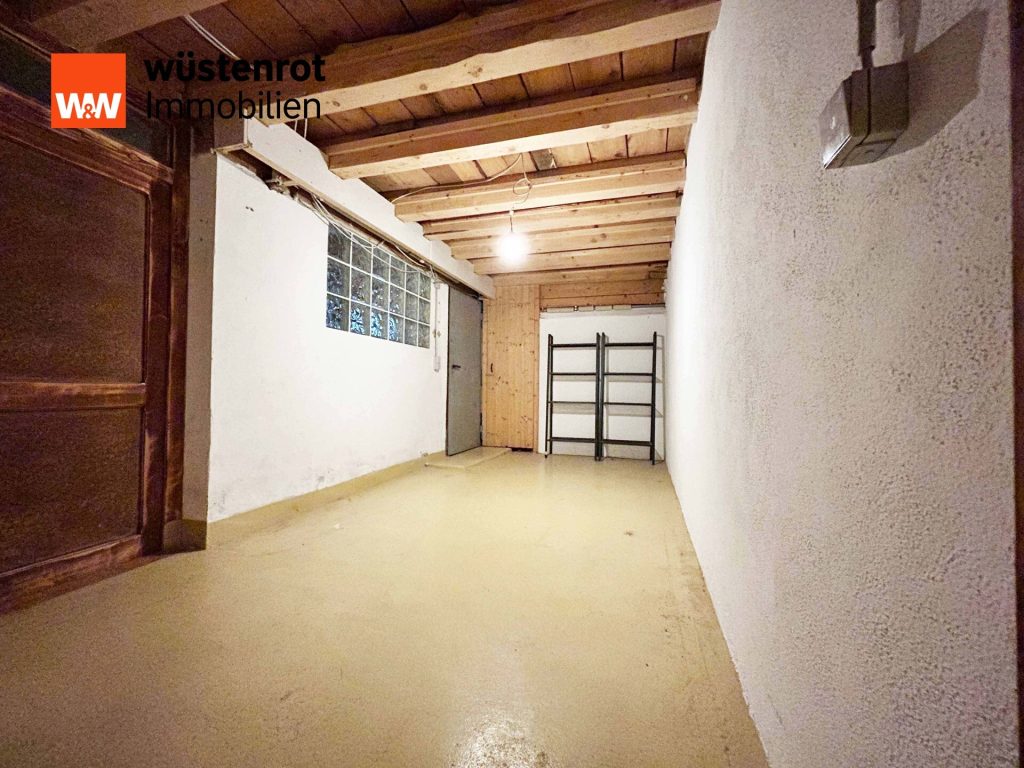 Immobilienangebot - Feldberg-Altglashütten - Alle - Schwarzwaldpoesie am Feldberg. Zuhause zwischen Himmel und Seen. 10 Zimmer.
Mit Gästehaus im Garten.