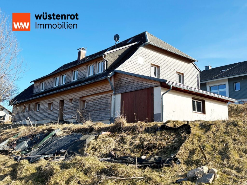 Immobilienangebot - Feldberg-Altglashütten - Alle - Schwarzwaldpoesie am Feldberg. Zuhause zwischen Himmel und Seen. 10 Zimmer.
Mit Gästehaus im Garten.