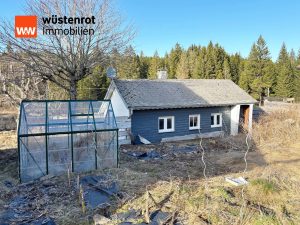 Immobilienangebot - Feldberg-Altglashütten - Alle - Schwarzwaldpoesie am Feldberg. Zuhause zwischen Himmel und Seen. 10 Zimmer.
Mit Gästehaus im Garten.