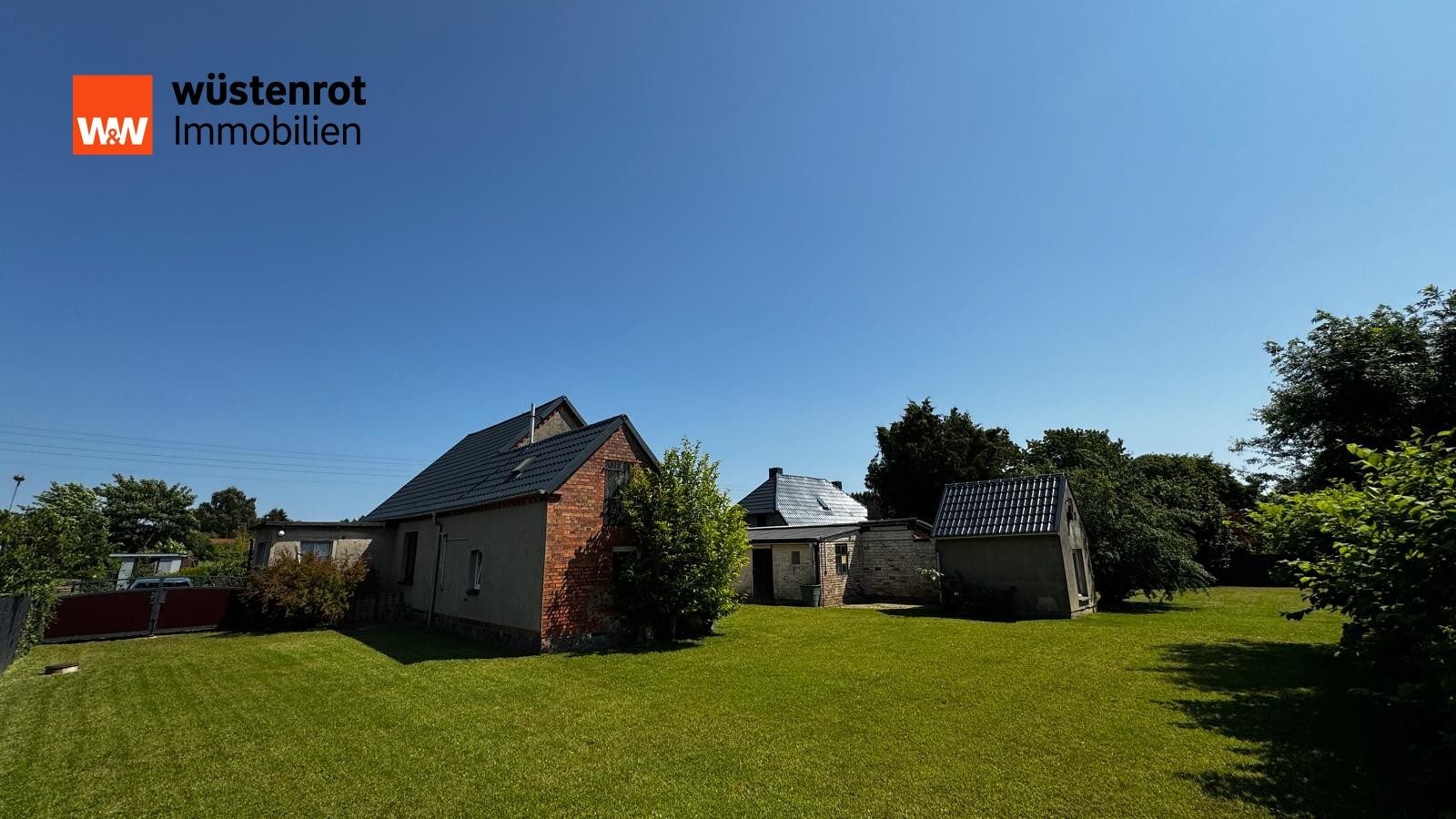 Immobilienangebot - Elmenhorst - Alle - Ihr Traum vom Landleben – Freistehendes Einfamilienhaus mit großem Garten und vielen Möglichkeiten