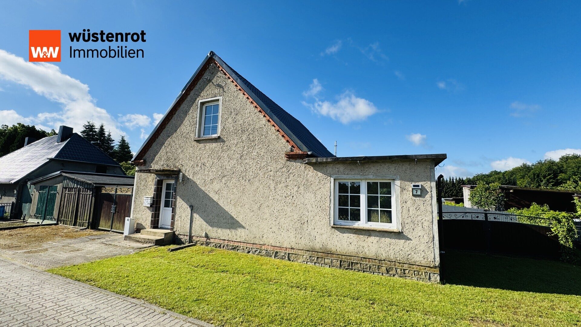 Immobilienangebot - Elmenhorst - Alle - Ihr Traum vom Landleben – Freistehendes Einfamilienhaus mit großem Garten und vielen Möglichkeiten