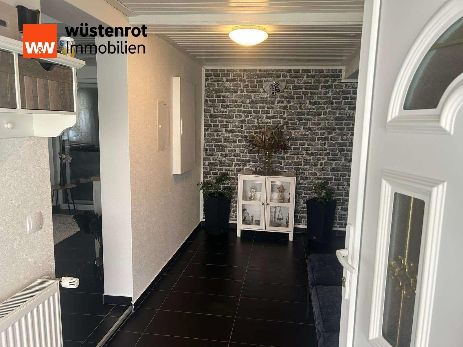 Immobilienangebot - Höchheim - Alle - Altes Bauernhaus im neuen Glanz