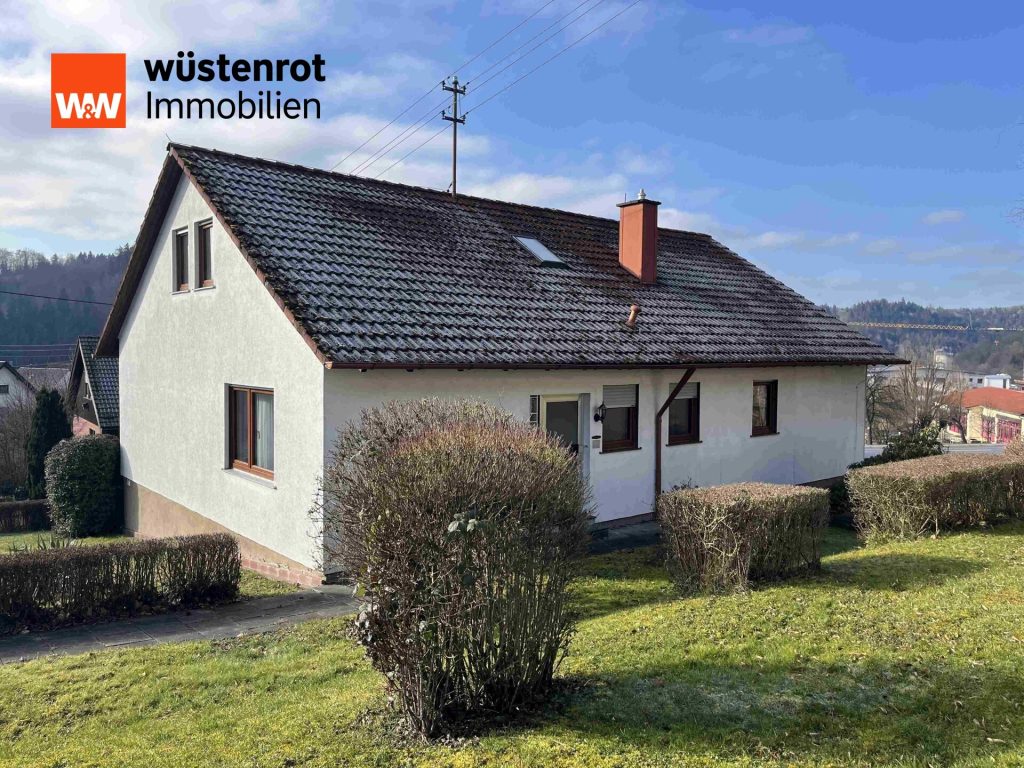 Immobilienangebot - Sulzbach-Laufen - Alle - Großzügiges Wohnhaus in sonniger Siedlungslage