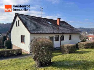 Immobilienangebot - Sulzbach-Laufen - Alle - Großzügiges Wohnhaus in sonniger Siedlungslage