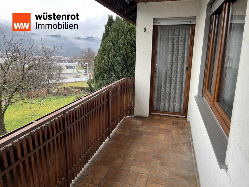 Immobilienangebot - Sulzbach-Laufen - Alle - Großzügiges Wohnhaus in sonniger Siedlungslage