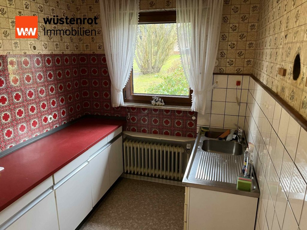 Immobilienangebot - Sulzbach-Laufen - Alle - Großzügiges Wohnhaus in sonniger Siedlungslage