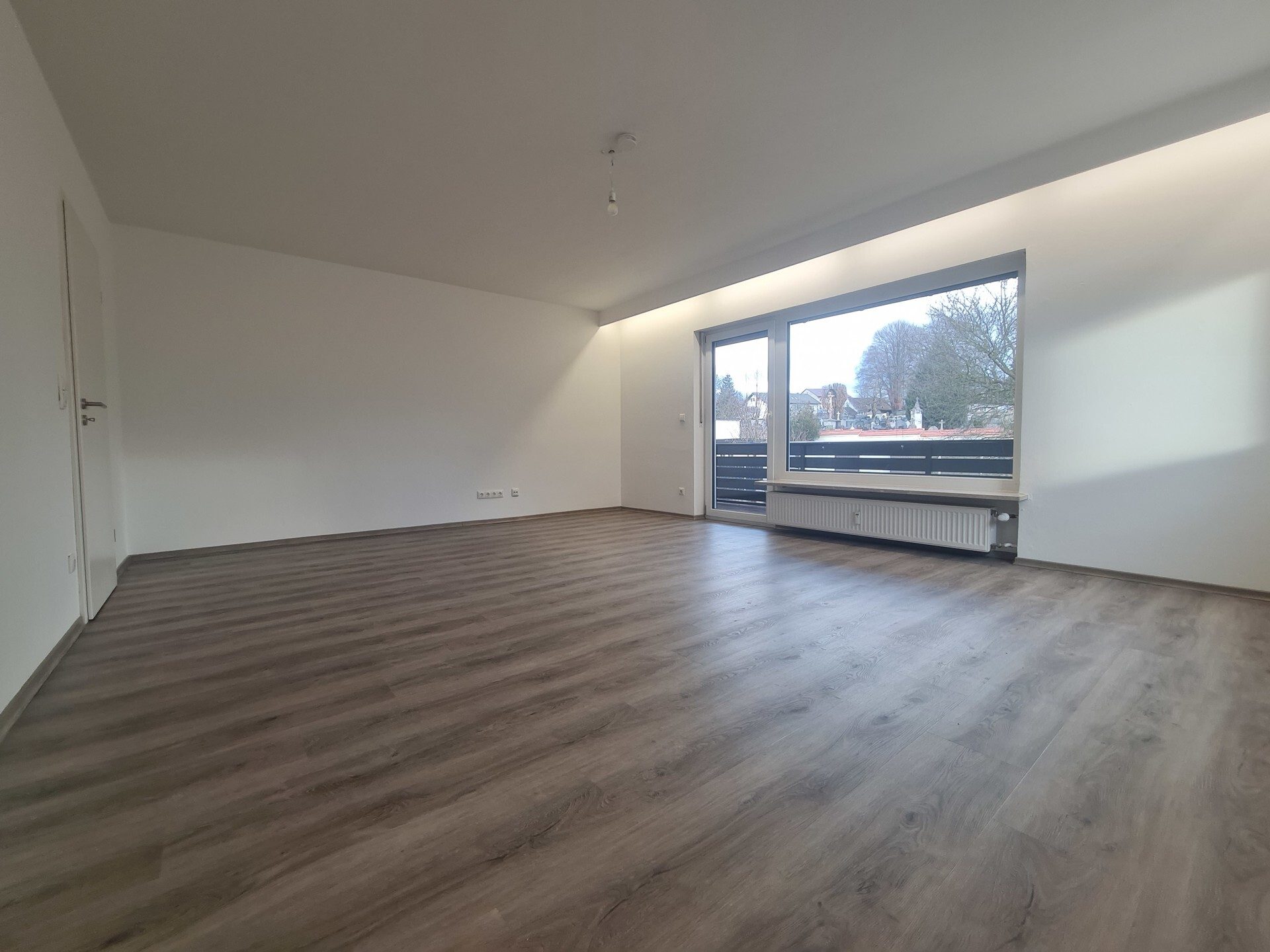 Immobilienangebot - Regen - Alle - Besser als Sparbuch - Grundbuch! Top saniertes MFH (4 WE) für Kapitalanleger o. Eigennutzer, 1a Lage